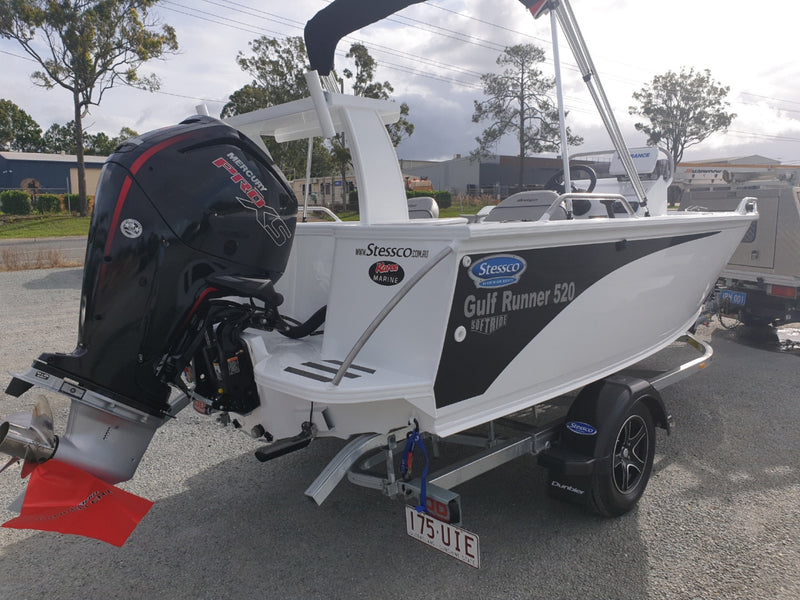 Stessco Gulf Runner 520